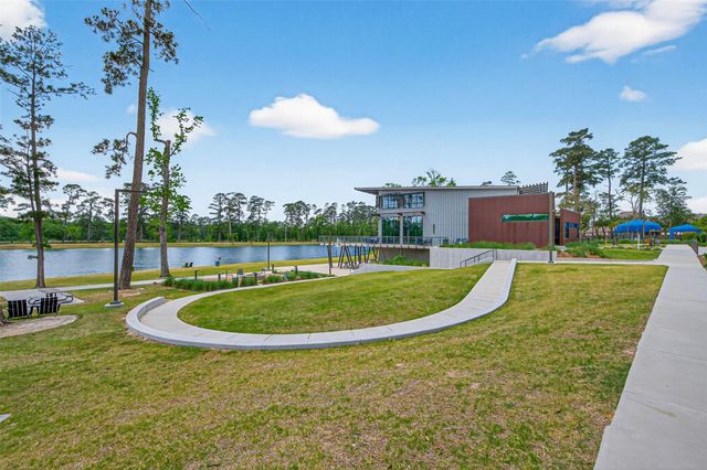 561 Cedar Harbor Court, Conroe, TX 77304