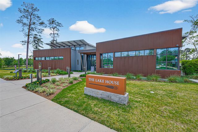 561 Cedar Harbor Court, Conroe, TX 77304