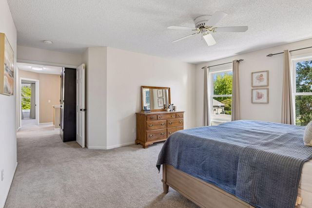 17815 32nd Place N, Plymouth, MN 55447