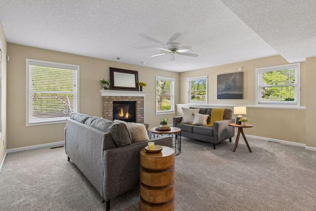 17815 32nd Place N, Plymouth, MN 55447