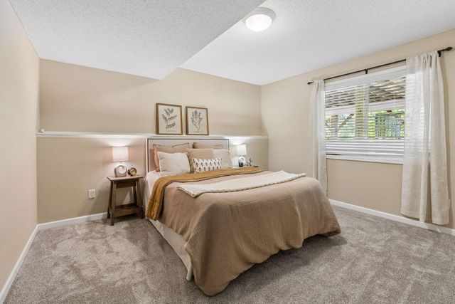 17815 32nd Place N, Plymouth, MN 55447