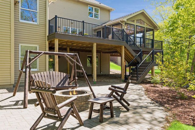 17815 32nd Place N, Plymouth, MN 55447