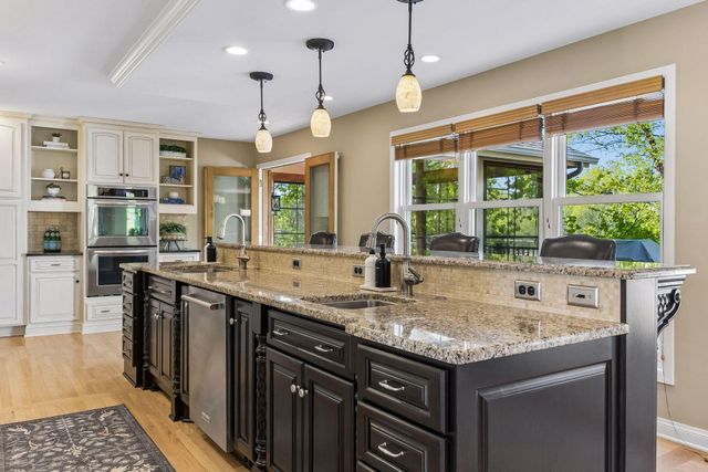 17815 32nd Place N, Plymouth, MN 55447