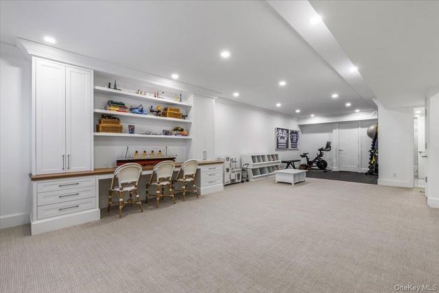 100 Dearborn Avenue, Rye, NY 10580