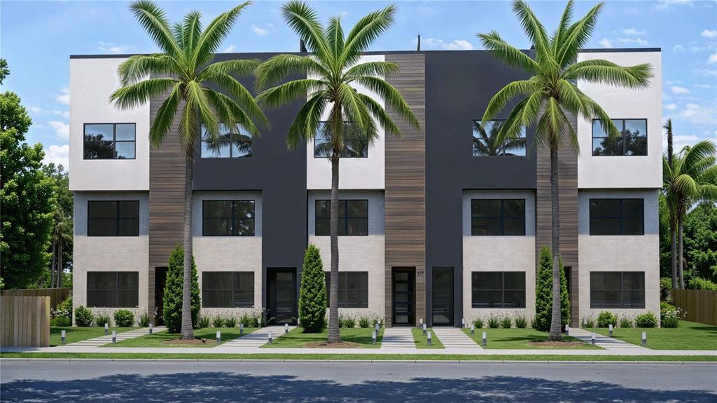 Image 3 of property listing at 371 13TH ST N, St Petersburg, FL 33705