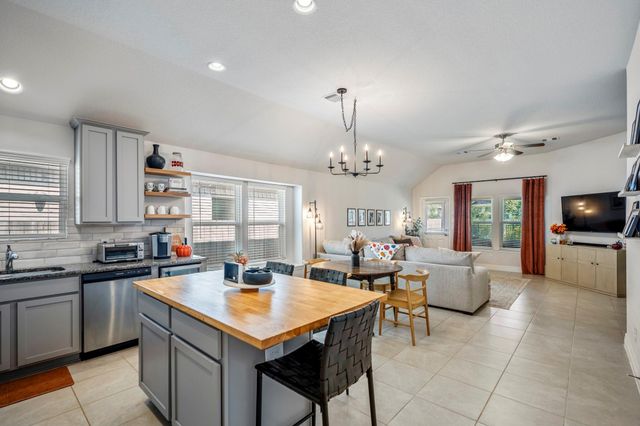 40527 Goldeneye Place, Magnolia, TX 77354