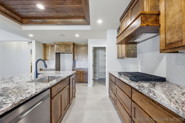 23119 E 107th Street S, Broken Arrow, OK 74014