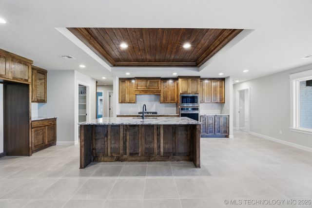 23119 E 107th Street S, Broken Arrow, OK 74014