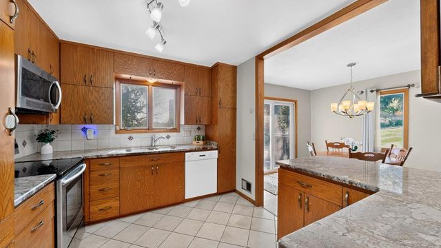 376 Norseman Court NW, Rochester, MN 55901