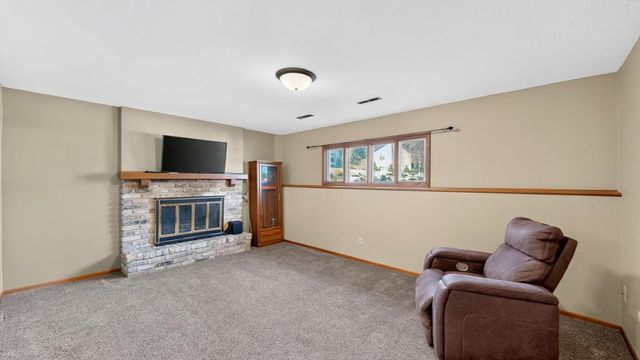 376 Norseman Court NW, Rochester, MN 55901