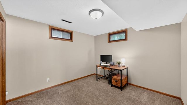 376 Norseman Court NW, Rochester, MN 55901