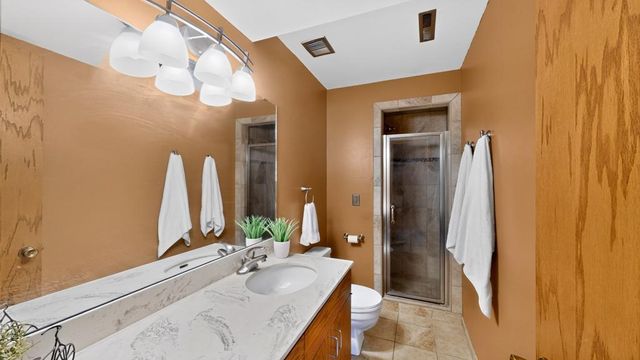 376 Norseman Court NW, Rochester, MN 55901