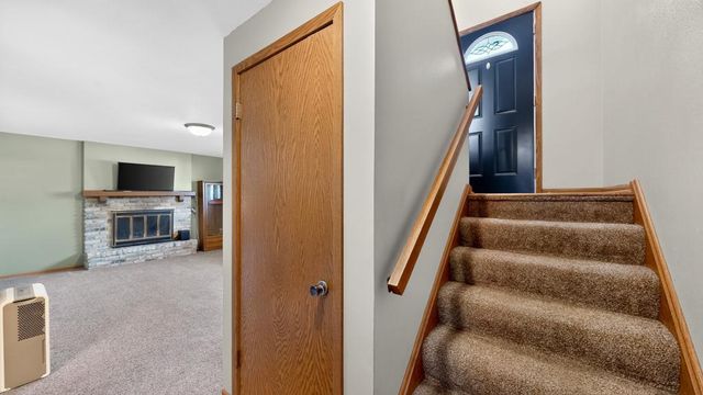 376 Norseman Court NW, Rochester, MN 55901