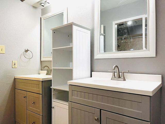 14515 Duncannon Drive, Houston, TX 77015