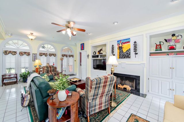 302 Keystone Loop, Houma, LA 70360