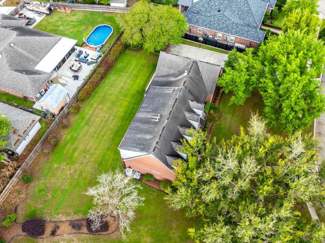 302 Keystone Loop, Houma, LA 70360