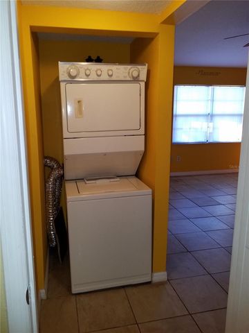 54 PINE TRACK 104F, Ocala, FL 34472