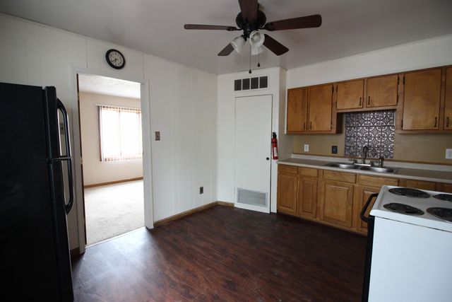 22779 Almond Avenue, Eastpointe, MI 48021