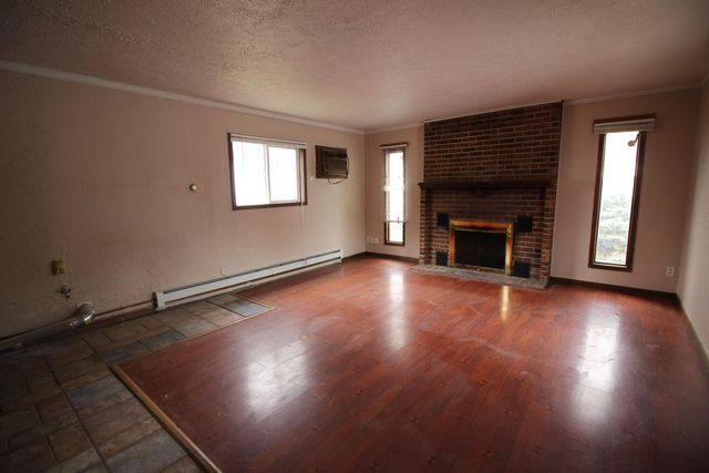 22779 Almond Avenue, Eastpointe, MI 48021