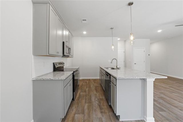 3670 PARKWAY JAMES Drive, Snellville, GA 30039