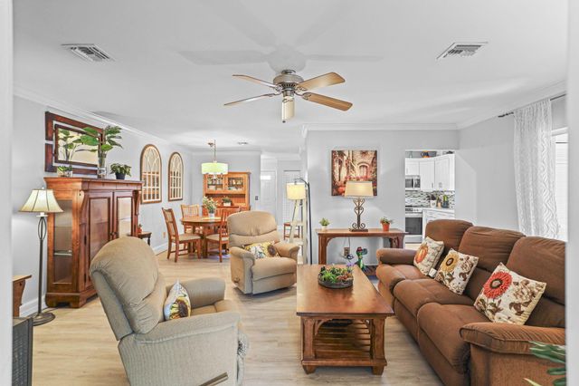 1203 S Lakes End Drive A2, Fort Pierce, FL 34982