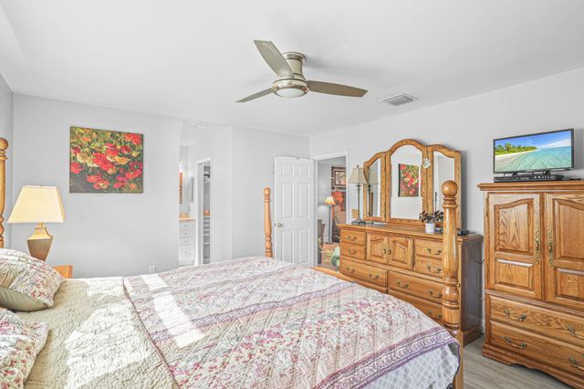 1203 S Lakes End Drive A2, Fort Pierce, FL 34982