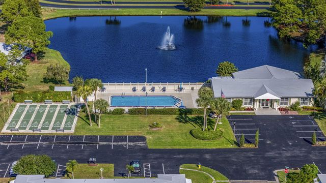 1203 S Lakes End Drive A2, Fort Pierce, FL 34982