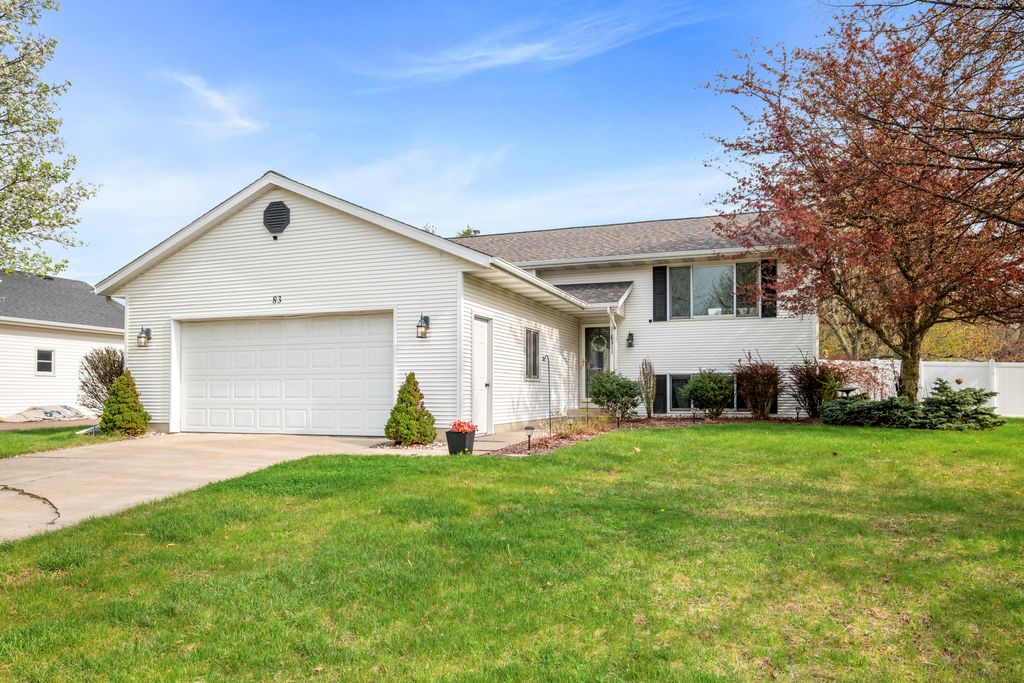83 Windflower Street Ne, Plainfield Twp, MI 49321