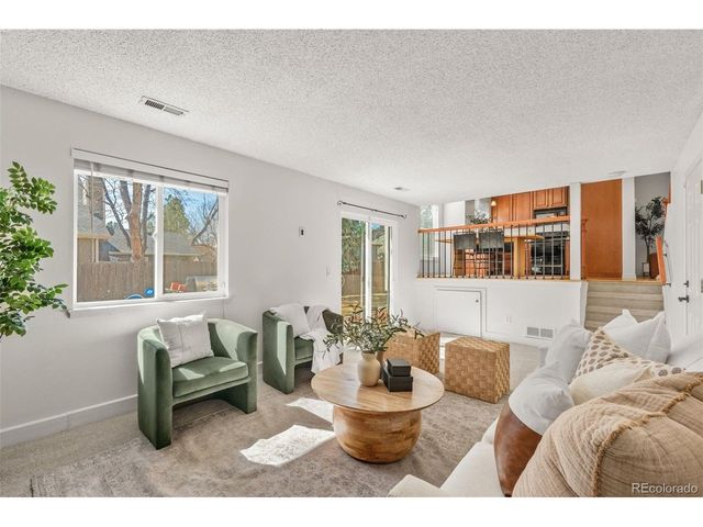 392 Fir Ln, Broomfield, CO 80020