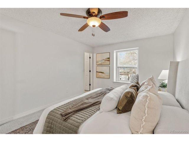 392 Fir Ln, Broomfield, CO 80020