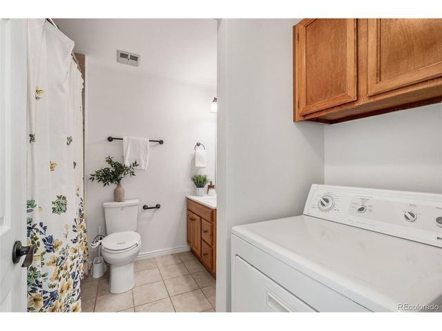 392 Fir Ln, Broomfield, CO 80020