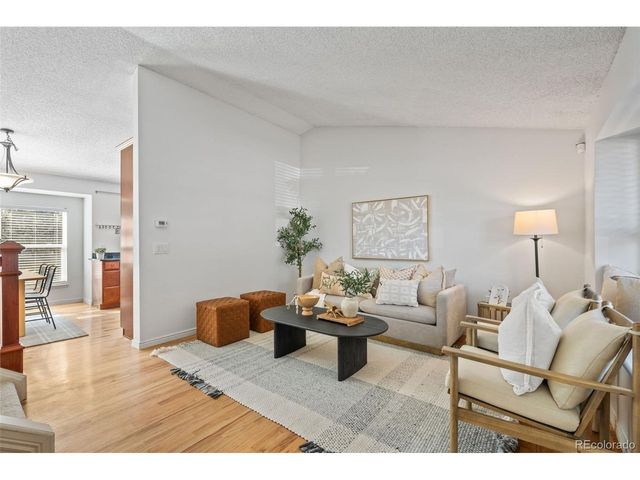 392 Fir Ln, Broomfield, CO 80020