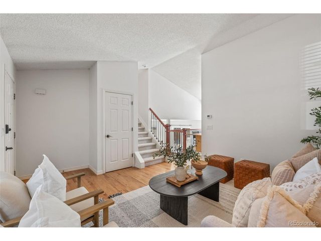 392 Fir Ln, Broomfield, CO 80020