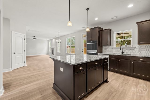 27 Oakmont Drive, Guyton, GA 31312