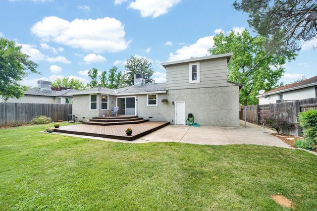 2560 Watson St, Sacramento, CA 95821