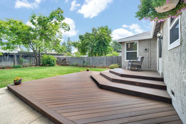 2560 Watson St, Sacramento, CA 95821