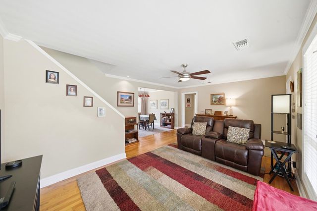 2560 Watson St, Sacramento, CA 95821