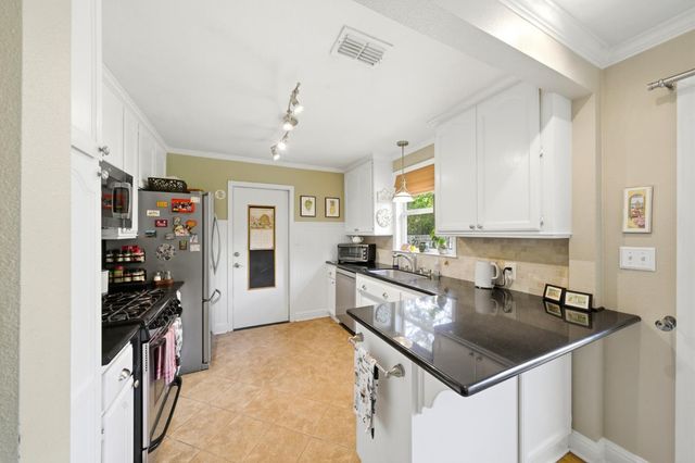 2560 Watson St, Sacramento, CA 95821