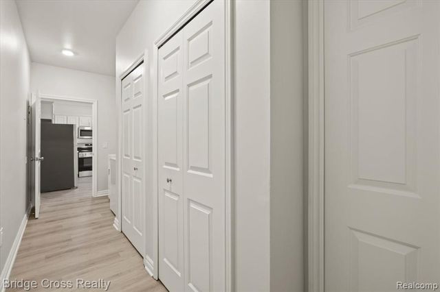 5685 Twin Oaks Drive, Sterling Heights, MI 48314