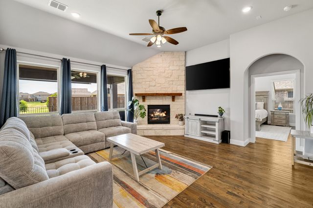 9004 Lavon Lane, Denton, TX 76226