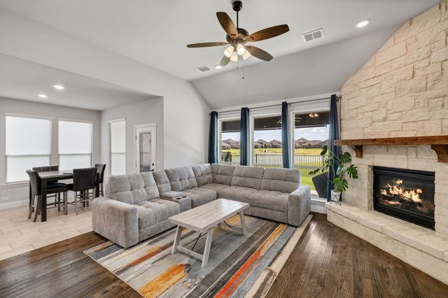 9004 Lavon Lane, Denton, TX 76226