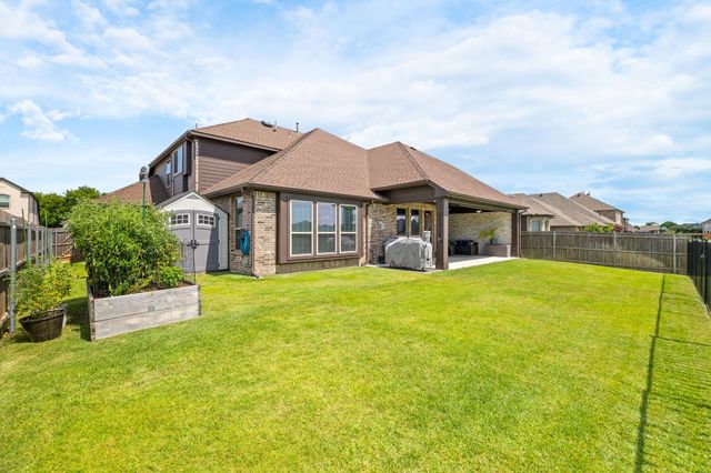 9004 Lavon Lane, Denton, TX 76226
