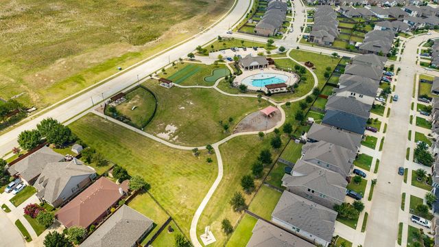 9004 Lavon Lane, Denton, TX 76226