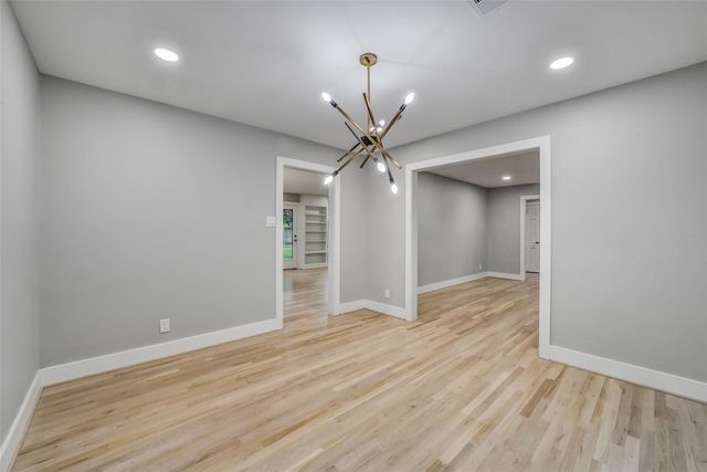 5318 Queensloch Drive, Houston, TX 77096