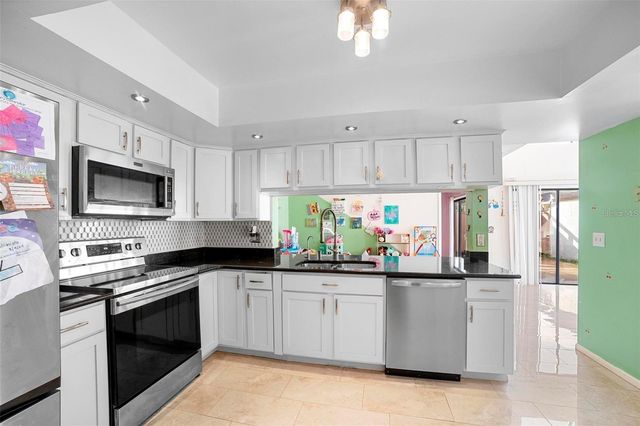 377 N SHADOWBAY BOULEVARD, Longwood, FL 32779