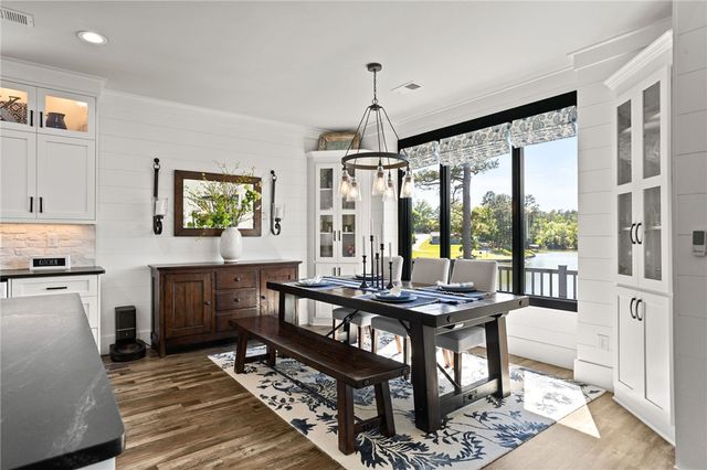 376 Abercrombie Point, Greenwood, SC 29649