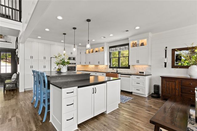 376 Abercrombie Point, Greenwood, SC 29649