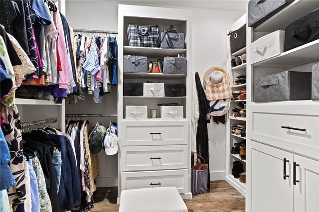 376 Abercrombie Point, Greenwood, SC 29649