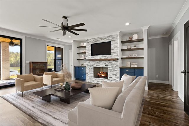 376 Abercrombie Point, Greenwood, SC 29649