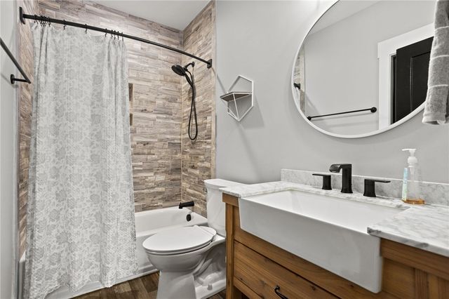 376 Abercrombie Point, Greenwood, SC 29649